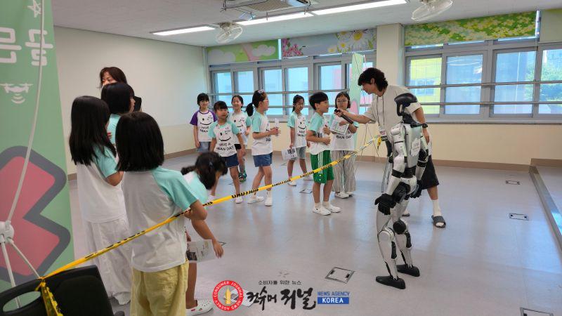 5. 인천동부교육지원청  인공지능(AI)과 함께하는 동부 온동네 미래놀이터 운영.jpg