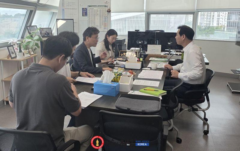260814_이영봉_의원__지역주도_과학기술혁신시대__경기도가_선제적으로_대비해야..관련_조례_발의_준비.jpg