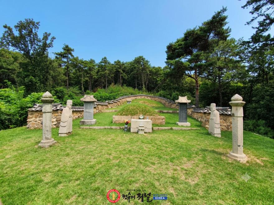 1-3. 경기도 기념물로 지정된 고려 말 명장 최영장군묘.jpg