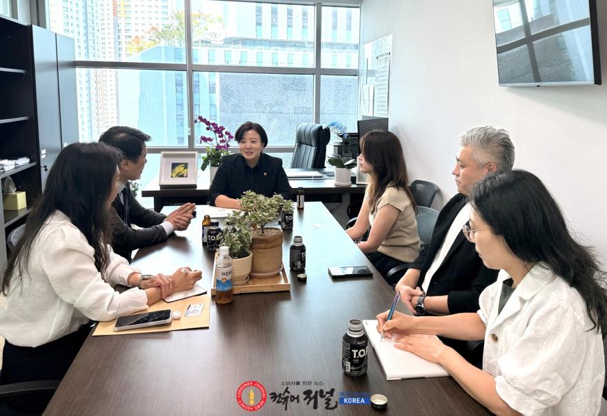 260825_서혜진_의원__학교운영위원협의회와_교육_현안_논의_(1).jpg