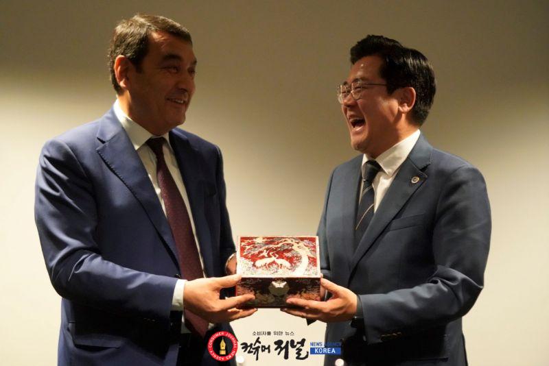3-1_(2)_(사진자료)_면담사진.jpg
