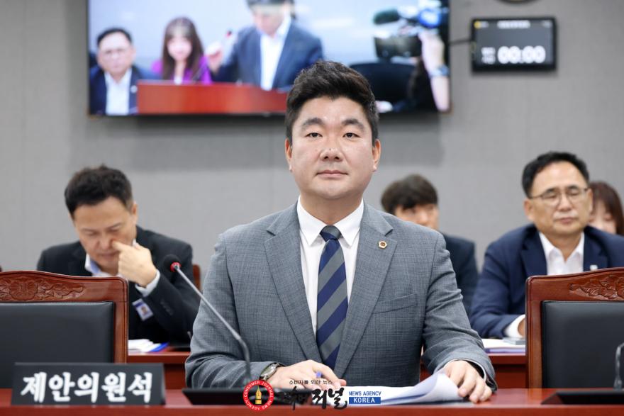260914_장한별_의원_대표발의_「경기도의회_의안의_비용추계에_관한_조례안」_광역의회_전국_최초_제정_추진.jpg