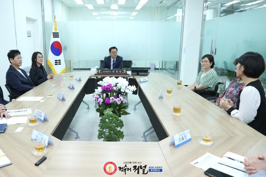 1. 민경선 고양시장이 띄운 1층 시장실 (4).jpg
