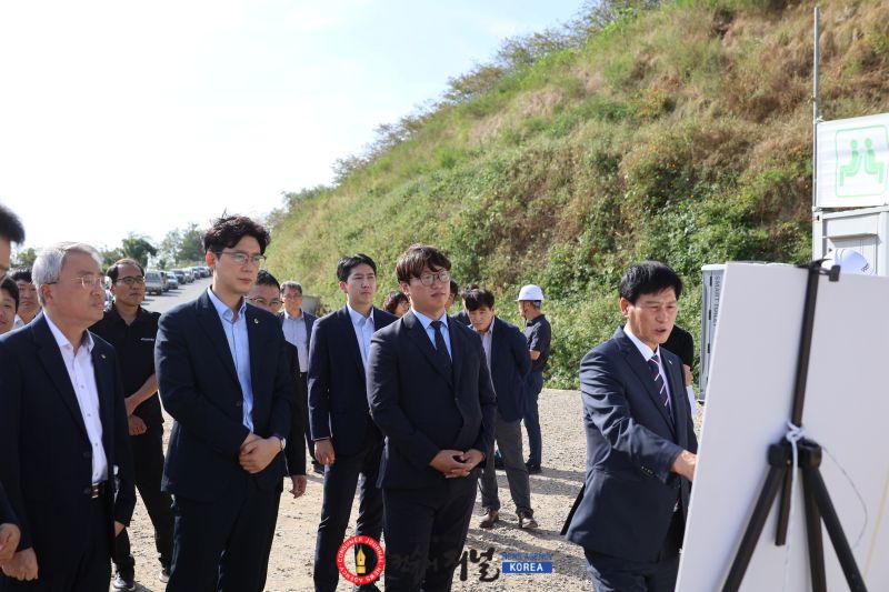 (사진)인천시의회 양인모 의원,‘계양천~아라뱃길 단절구간’합동 현장점검…조속한 연결 촉구 (1).jpg