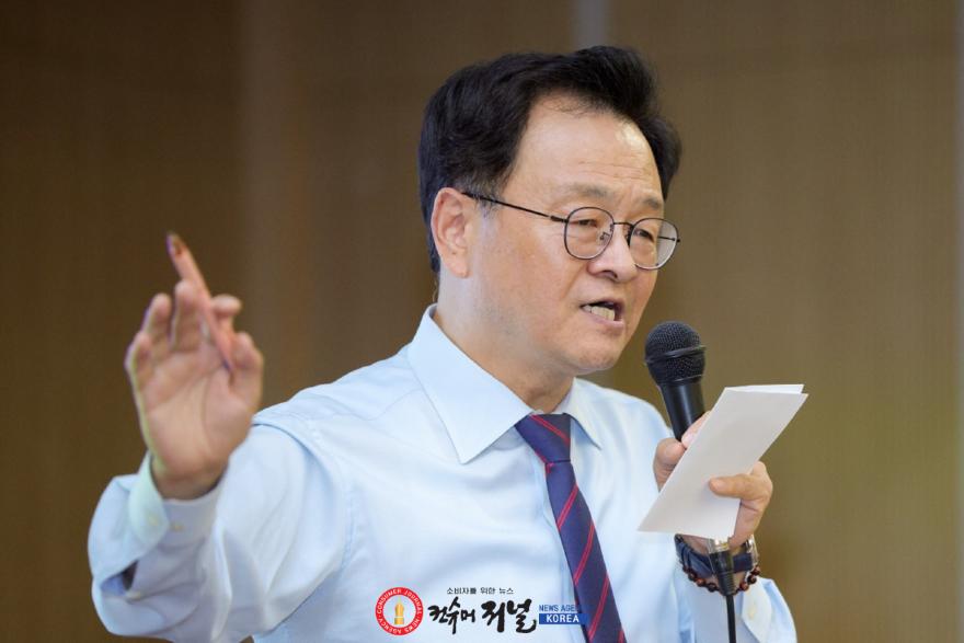 2. 민경선 고양시장 “정치는 불가능하다고 생각되는 것을 만들어내는 가능성의 예술” (3).jpg