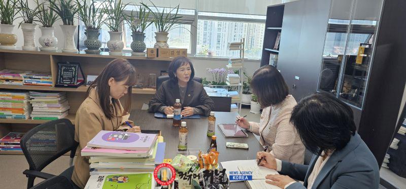 261023_김영희_의원__“유보통합__소극적_행정에서_벗어나_현장_문제_해결에_적극_나서야”.jpg