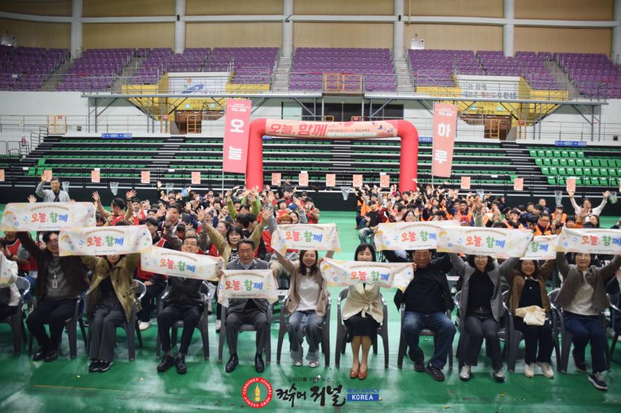 261023_권태익_의원__제1회_안산시_발달장애인_평생교육축제_참석__누구나_배움의_기회_누릴_수_있어야_(1).jpg