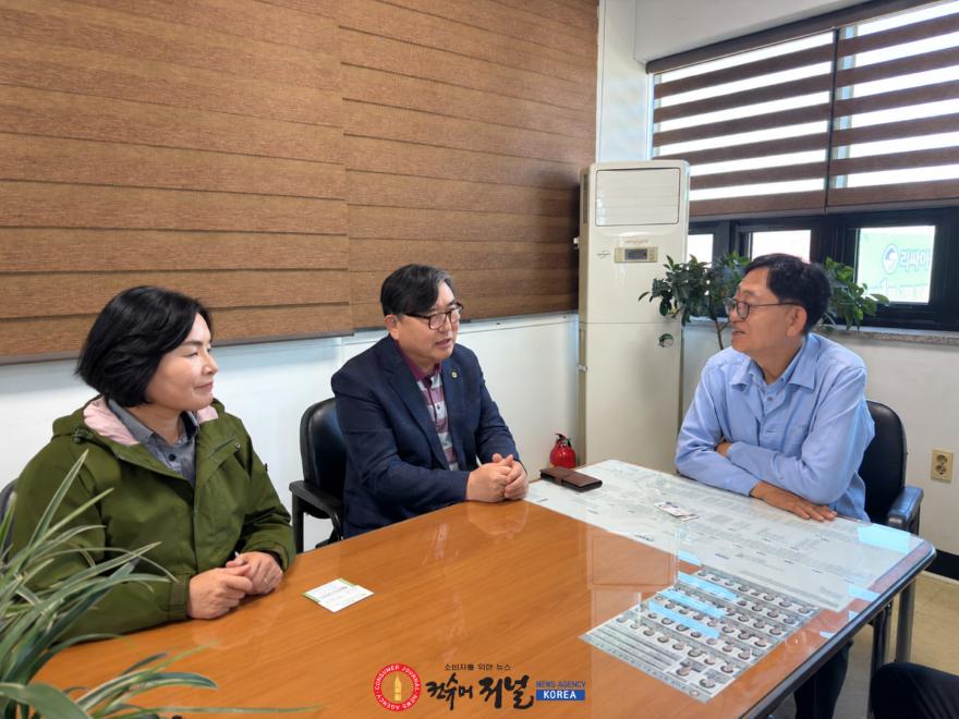 261024 윤순옥·김진후 경기도의원, “경기도 버스 공공관리제 재정 불안… 안정적 운행 위한 대책 시급”.jpg