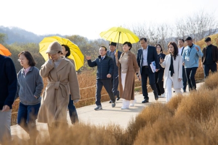 경기도의원, 연천군 ‘임진강 댑싸리 정원’ 현지 확인