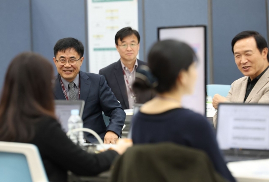 임태희 경기도교육감, “2025학년도 수능, 학생이 실력 다 발휘할 수 있도록 끝까지 애써 줄 것” 당부
