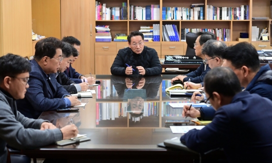 유정복 인천시장, 긴급 간부회의 갖고 “민생, 치안 등 상황 대응에 차질 없도록 만전 기해야” 강조