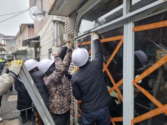 파주시, 성매매집결지 최대 규모 행정대집행 실시