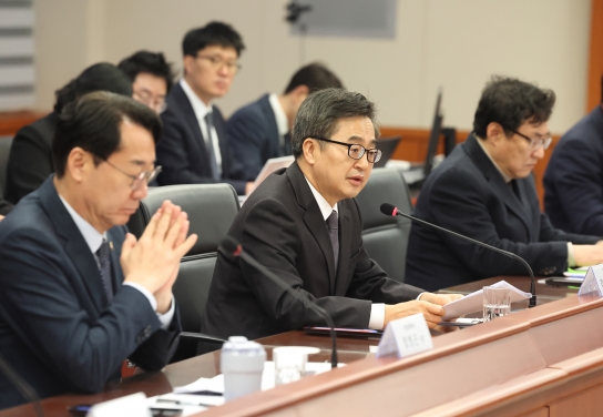 김동연 경기도지사, 오토랜드 화성서 ‘기아’ 2조 2천억 원 투자협약 체결