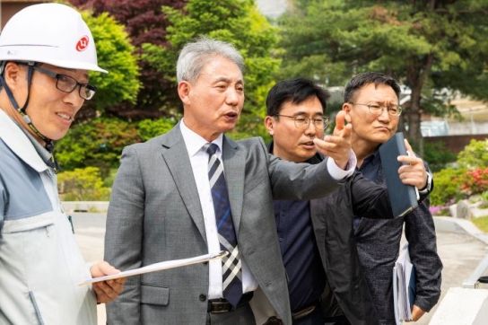 윤환 계양구청장, 다남동 경로당 신축 현장 점검