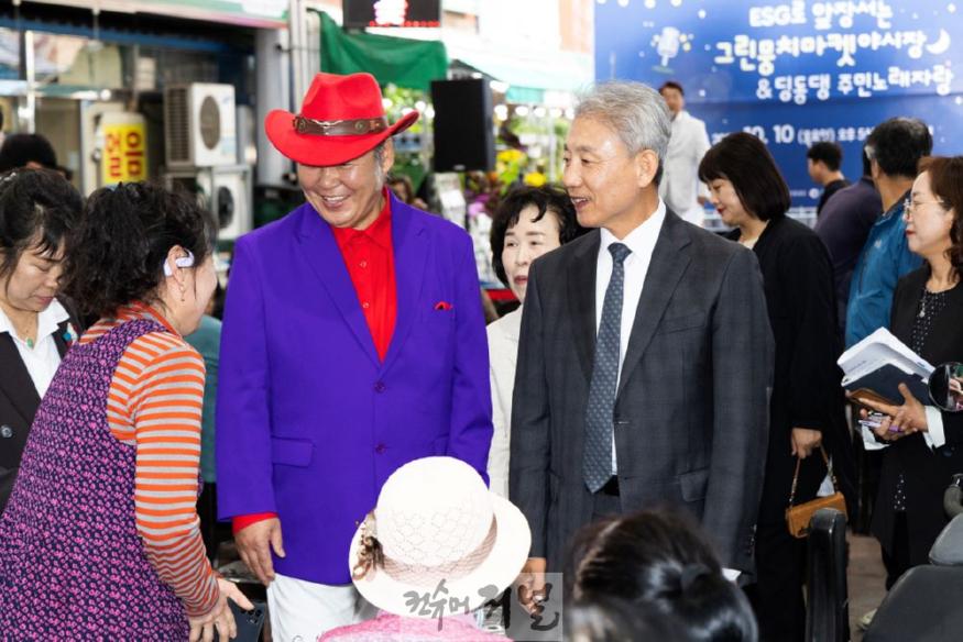 1011 윤환 계양구청장, 계양산전통시장 ‘그린 뭉치마켓 행사’ 참석(3).JPG