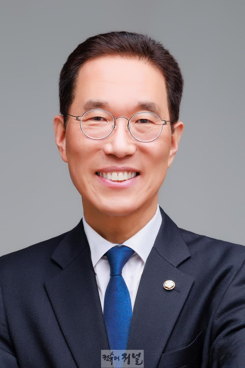 김주영의원_프로필사진.jpg