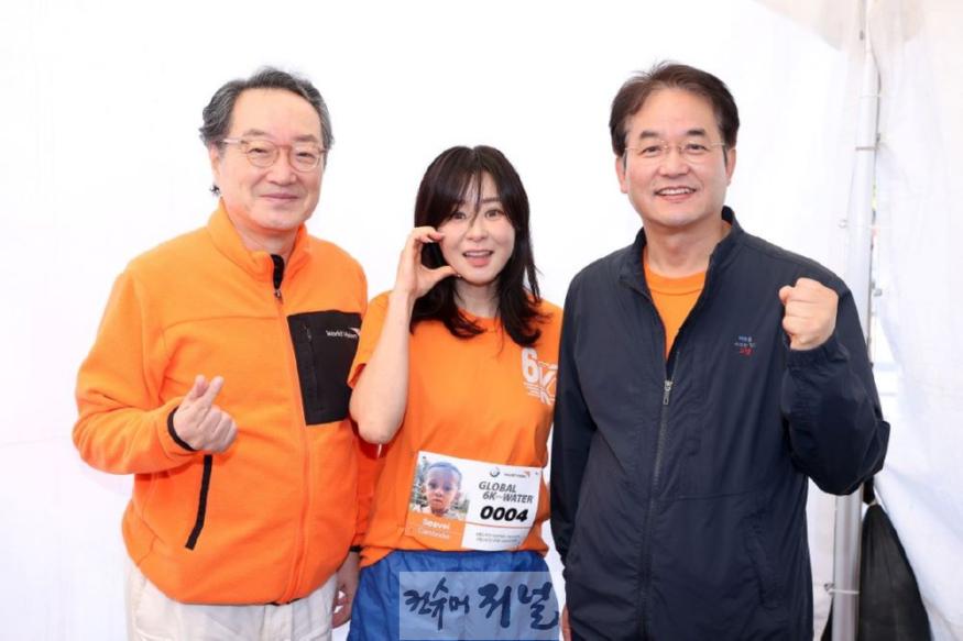 [포토] 1-2. 이동환 고양시장, ‘2024 Global 6K Water 러닝 캠페인’ 동참.jpg