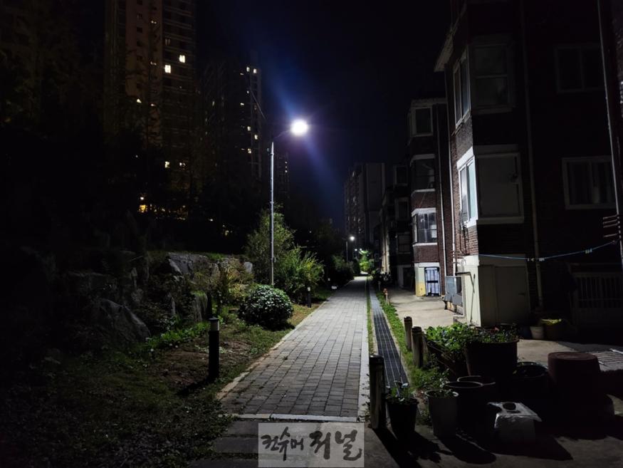 3.도로관리과(의정부시, 밝고 안전한 야간 보행환경 제공 위해 관리 부재 구간 조도 개선)1.jpg