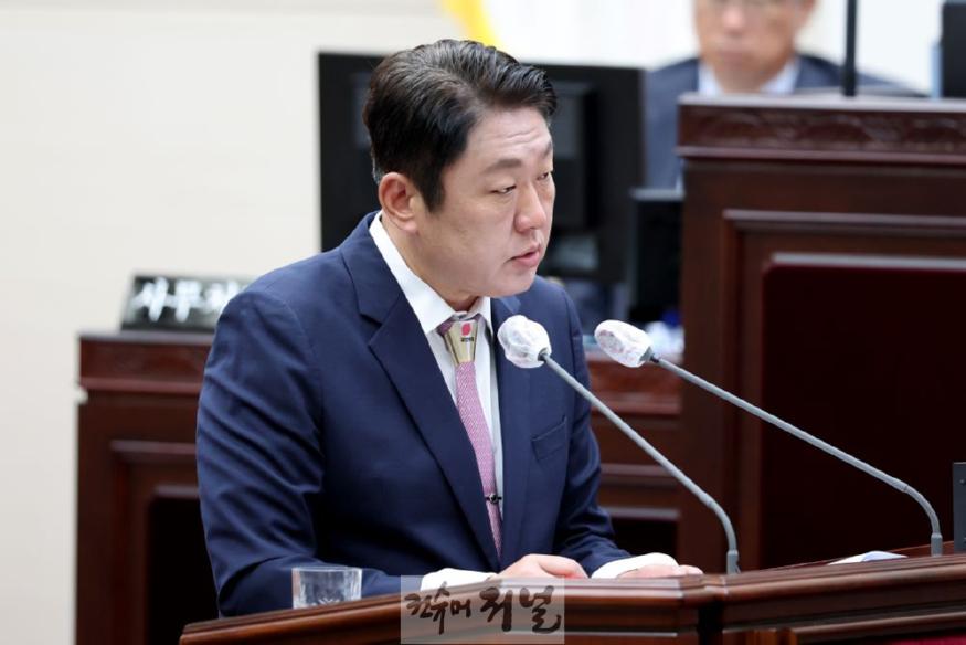 241023_제298회_인천광역시의회_임시회_제4차_본회의_111256320.jpg