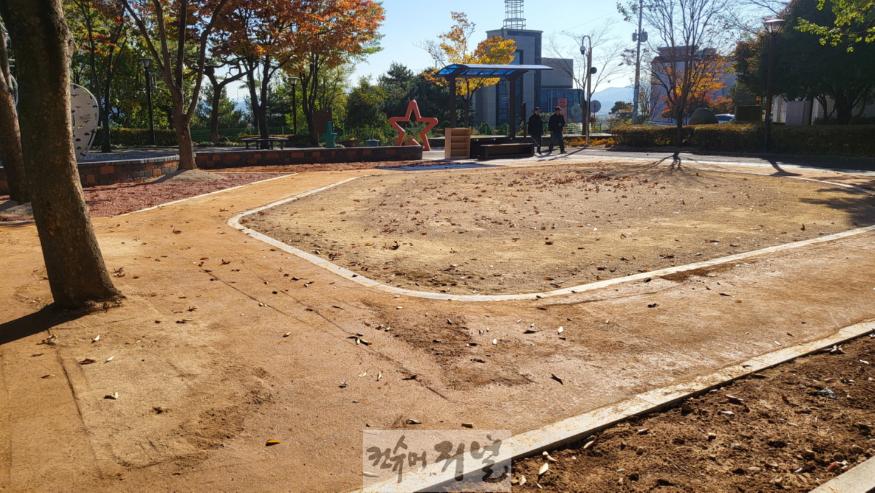 보도자료10-1 북부권 공원 맨발길 조성 솔숲공원.jpg
