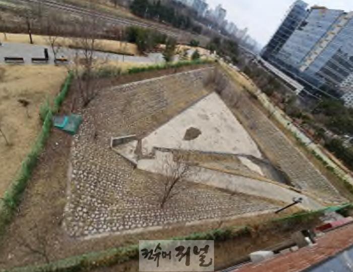 3. 고양시 모당공원 폐쇄된 저류지, 수변공원으로 탈바꿈_공사 전 (1).jpg
