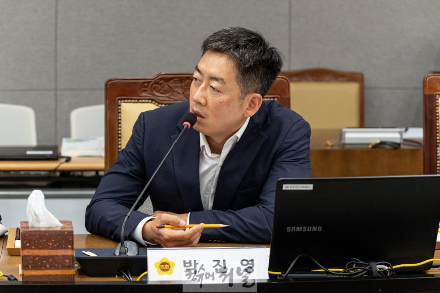 241114 박진영 의원, 경기도 DMZ 오픈 페스티벌 총체적 부실 의혹 제기.jpg