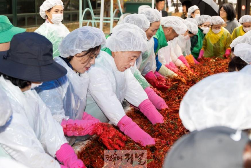 1115 계양구 새마을회 2024년 ‘사랑의 김장 나누기’ 행사 진행(3).jpg