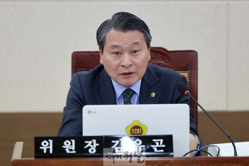 14일 행정사무감사 사진_1.jpg