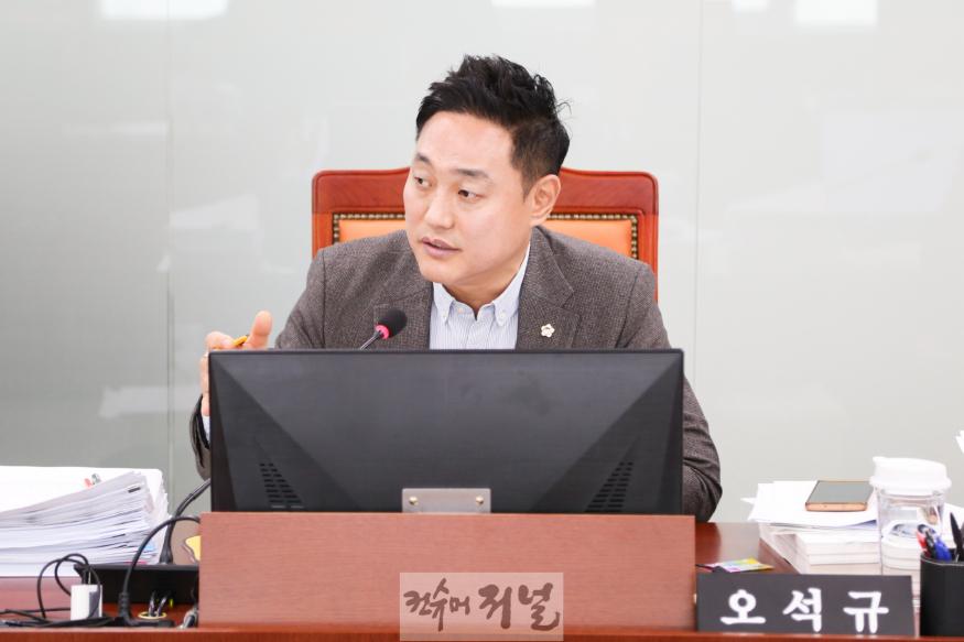 241118 오석규 의원, 경기콘텐츠진흥원에 경기도와 도민 대상 사업 부족 강력 질타.jpg