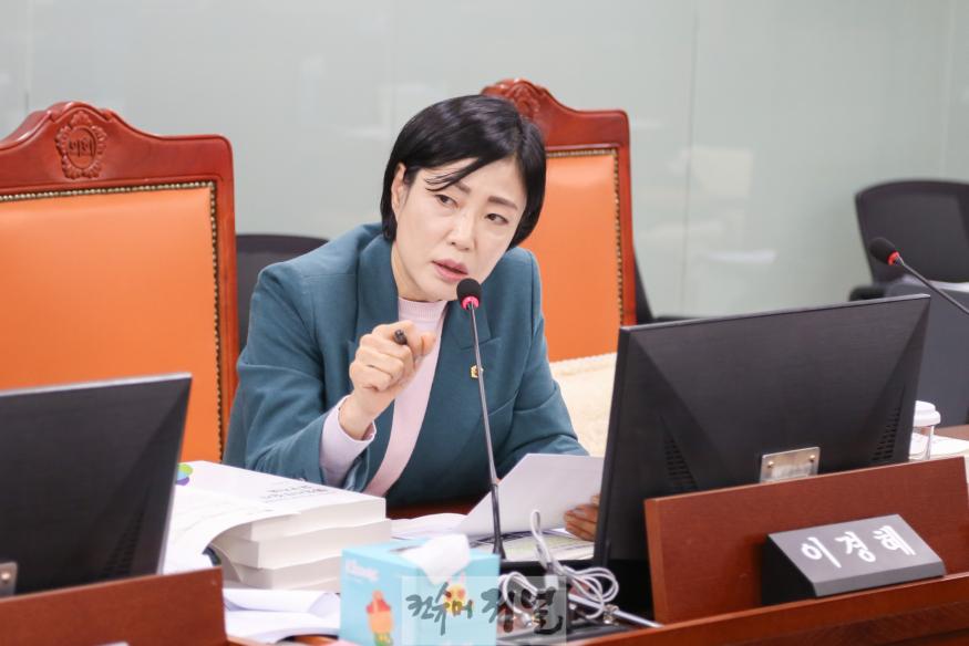 241121 이경혜 의원, 경기도 대변인_홍보기획관 홍보 예산 효율성 문제 지적하며 중장기 로드맵 마련 촉구.jpg