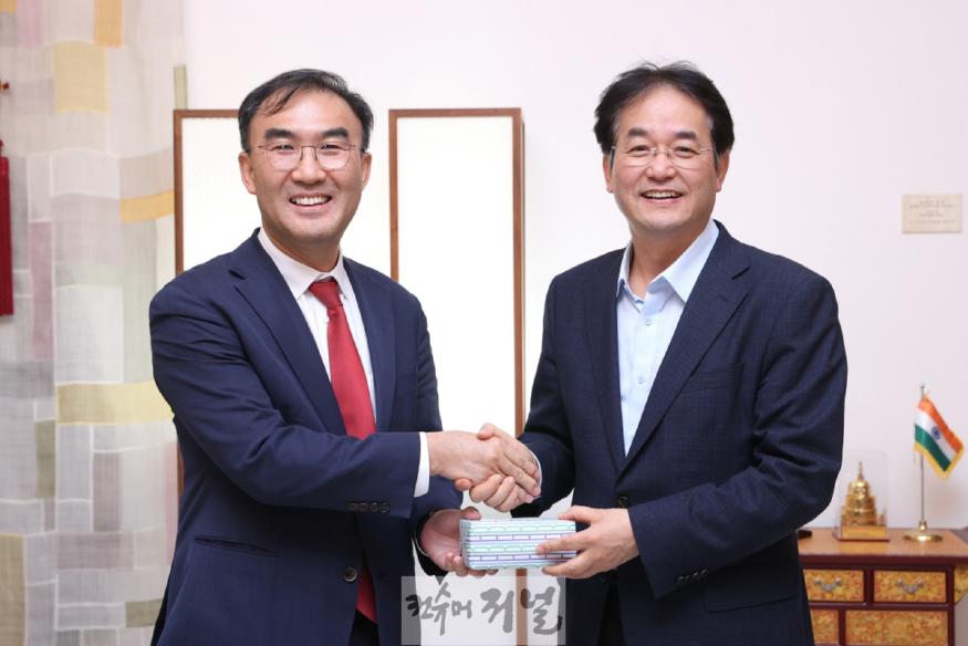 1.이동환 고양특례시장, 이성호 주인도 대사 면담.jpg