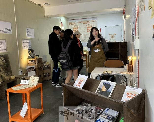 10. 파주 조리읍 봉일천 시장서 ‘도서 전시 기획전’성황.jpg