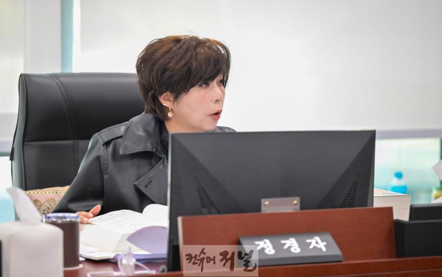 241126 정경자 의원, 김동연 지사 복지국 핵심사업에 의문 제기.jpg