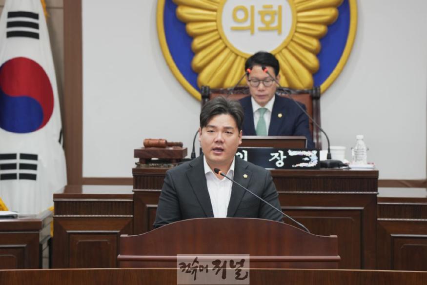 241203_제183회 포천시의회 제2차 정례회 제1차 본회의 외-10.jpg
