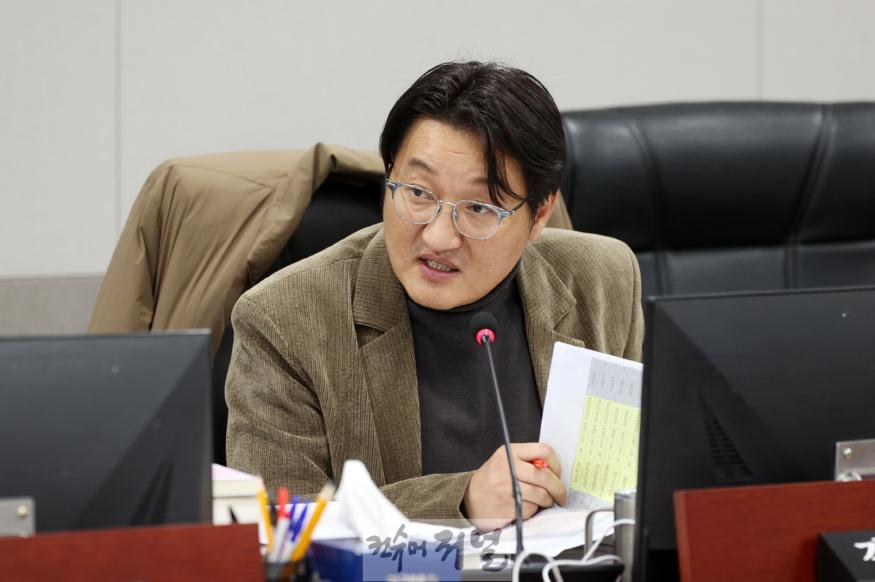 241210 김도훈 의원, IB 프로그램·늘봄학교 예산, 삭감된 이유 꼼꼼히 따져봐야.JPG
