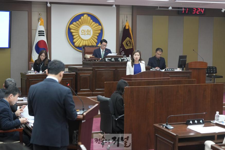 241213_1_제183회 포천시의회 정례회 제2차 본회의-24.jpg