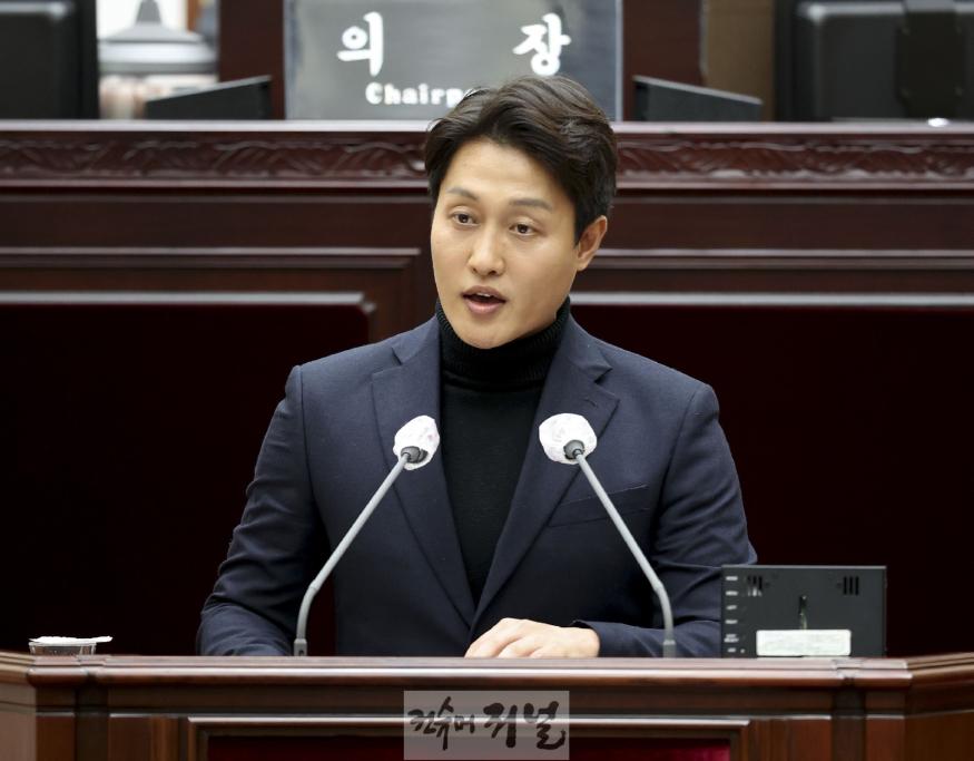 (사진 석정규 의원)인천시의회, 역세권 개발 최대 범위로 확대.jpeg
