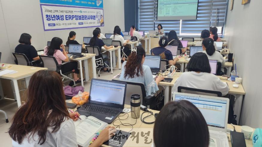 보도자료1-1 시흥여성새일지원본부, 경기도 여성일자리기관 종합 1위, ‘최고등급’ 달성.jpg