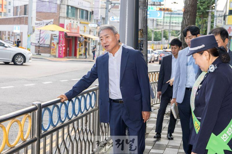 계양구, 2023년 교통안전지수 ‘전국 1위’(어린이 통학로 현장 점검).jpg