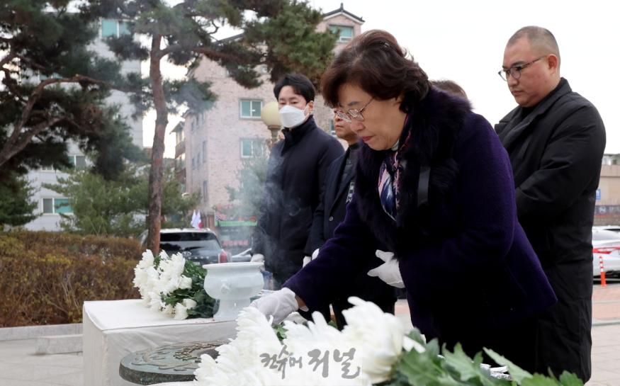 저용량2025년 새해 황어장터 참배 (17).jpg