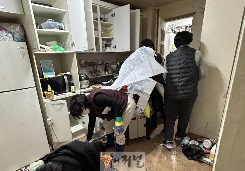 1-5. 고독사 위험 줄이기 위한 주거환경개선사업.jpg