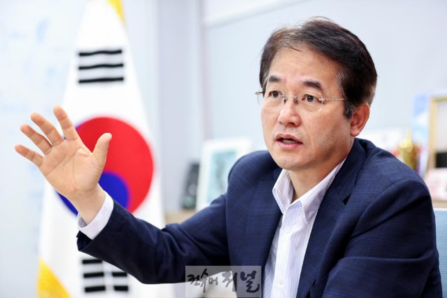 1-1.이동환 고양특례시장.jpg