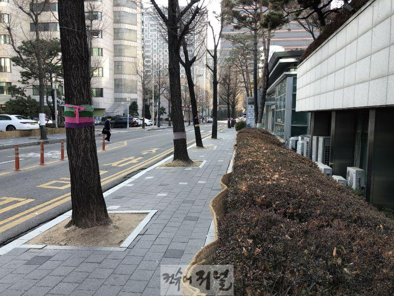 (2-2) 남동구, 길병원 주변 의료약자를 위한 보행환경 개선사업 완료(인도확장-조성전).jpg