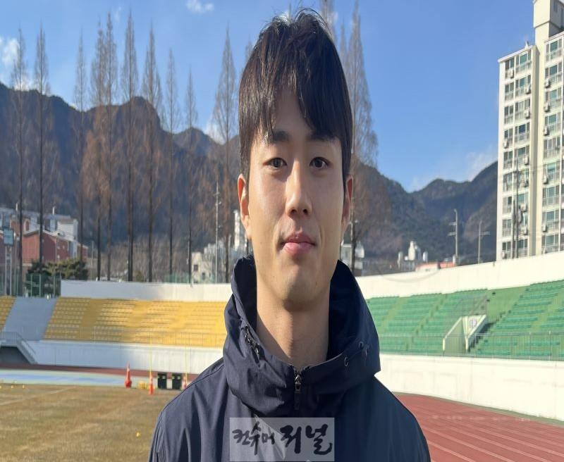 사진1. 훈련 이후 촬영 중인 김영준.jpg