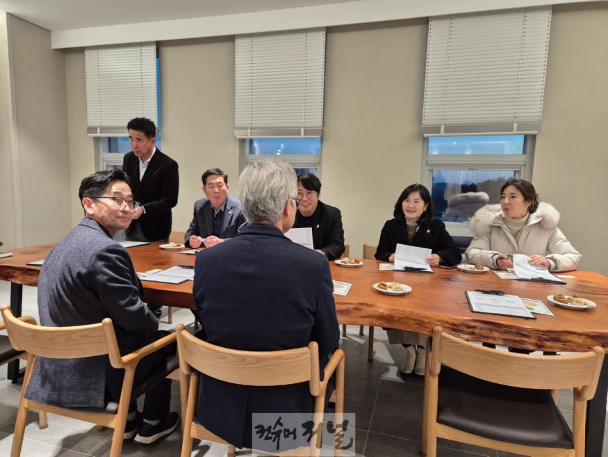 (250127)김영희 의원, 2025년 새해 맞아 ‘오산 교육현안’ 점검(1).jpg