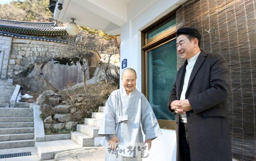 문화예술과 (김동근 의정부시장, 설 명절 앞두고 사찰 점검)1.JPG