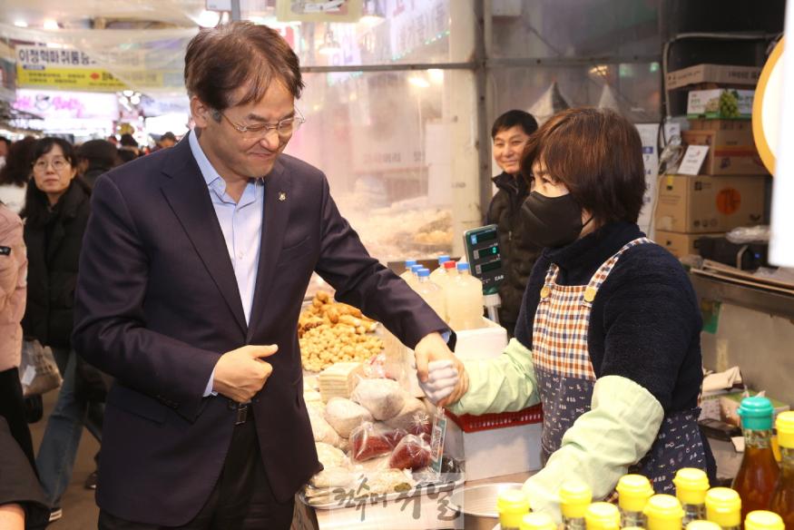 1. 이동환 고양특례시장, 2025년 설 맞이 전통시장 방문.jpg