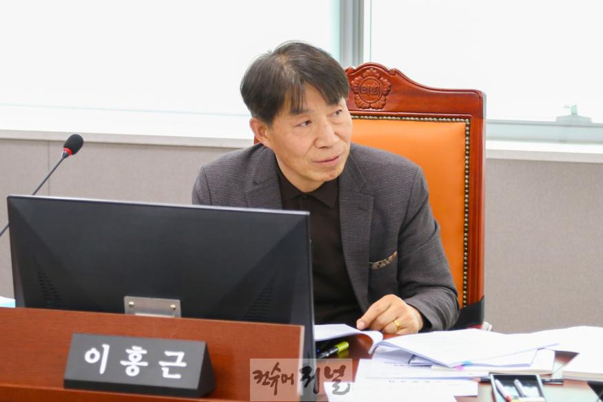 250214 이홍근 의원, 경기도 버스정책, 예산규모에 걸맞는 수준으로 향상되어야 강조.JPG
