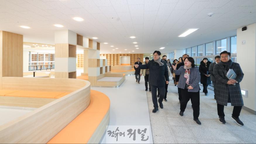 1. 도성훈인천광역시교육감,  ‘25년 3월 개교 앞둔 인천은송중학교 현장 방문.jpg