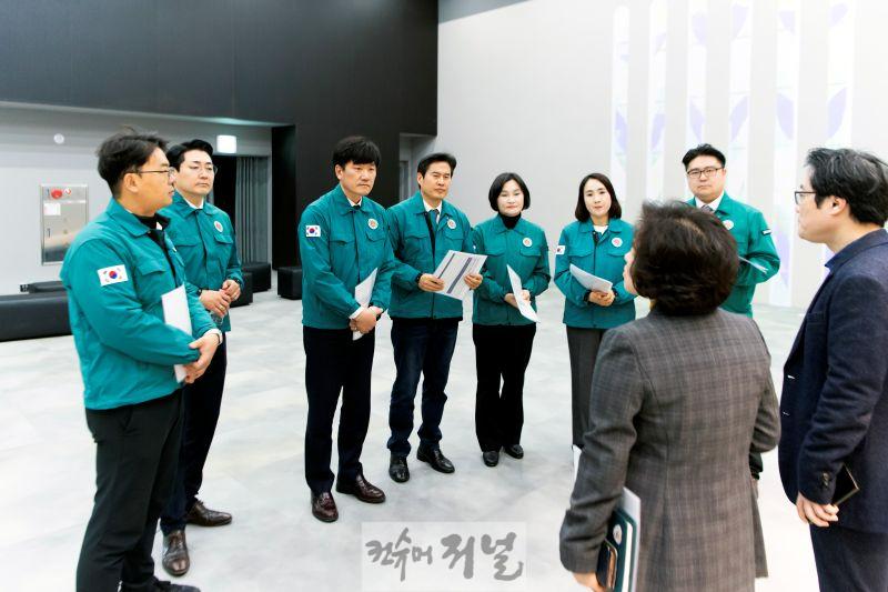 2025-02-19 행정복지위원회 미디어아트센터 현장점검.JPG